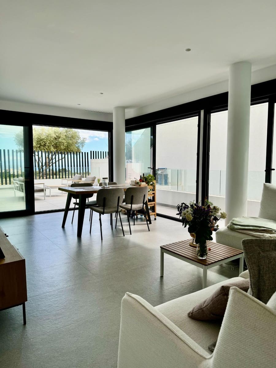 4 soveværelse Villa til salg i Guardamar del Segura med swimmingpool garage - € 569.900 (Ref: 9890326)