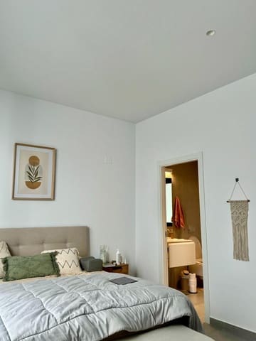 4 soveværelse Villa til salg i Guardamar del Segura med swimmingpool garage - € 569.900 (Ref: 9890326)