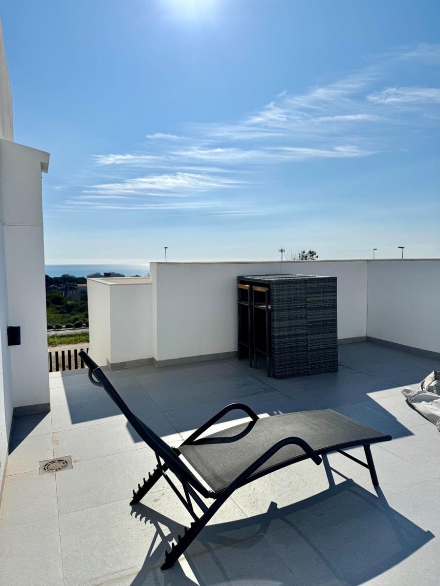 4 soveværelse Villa til salg i Guardamar del Segura med swimmingpool garage - € 569.900 (Ref: 9890326)
