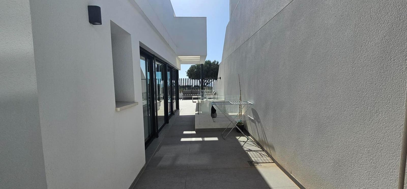 4 soveværelse Villa til salg i Guardamar del Segura med swimmingpool garage - € 569.900 (Ref: 9890326)