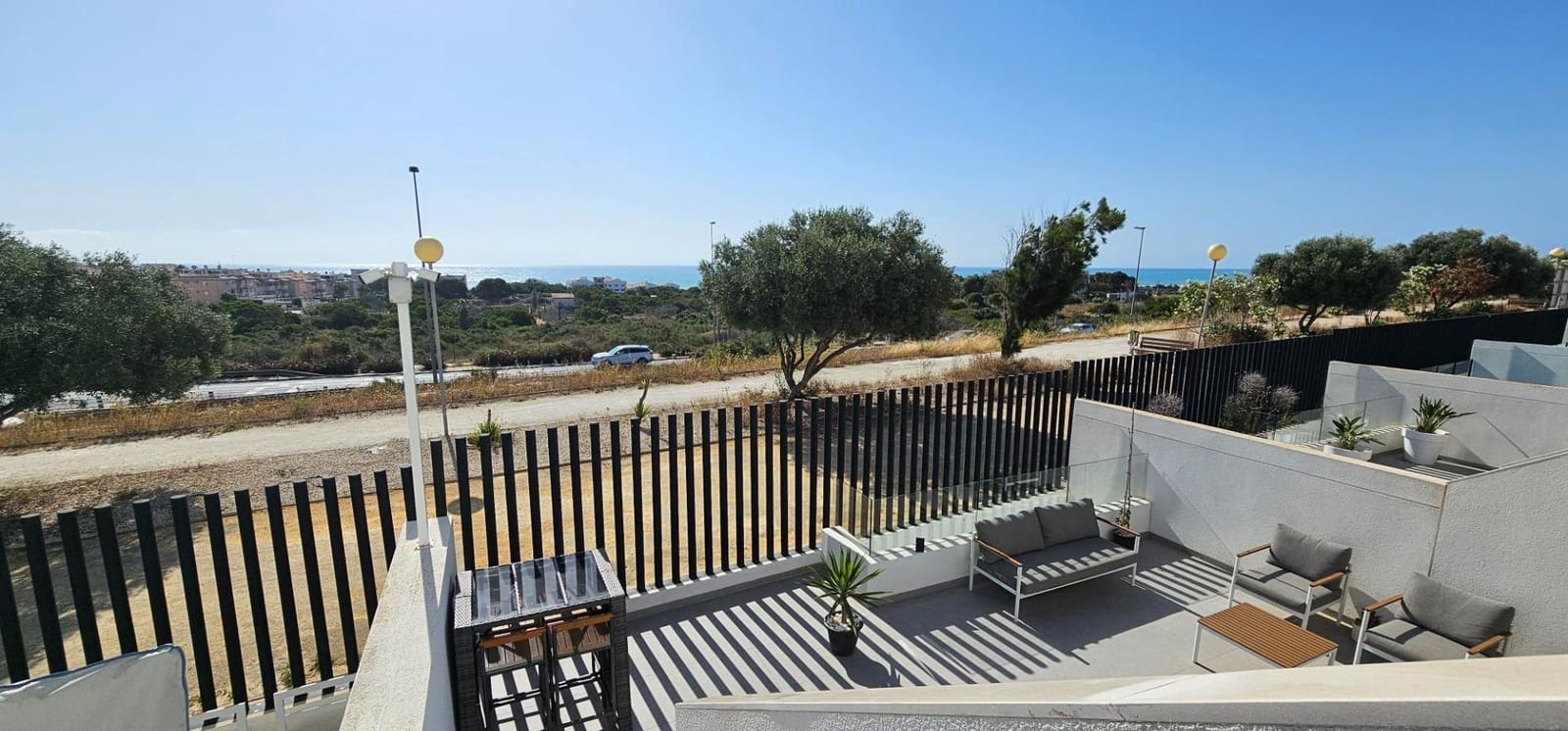 4 soveværelse Villa til salg i Guardamar del Segura med swimmingpool garage - € 569.900 (Ref: 9890326)