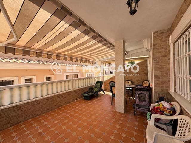 3 Zimmer Reihenhaus zu verkaufen in Guardamar del Segura mit Pool Garage - 283.000 € (Ref: 9892268)