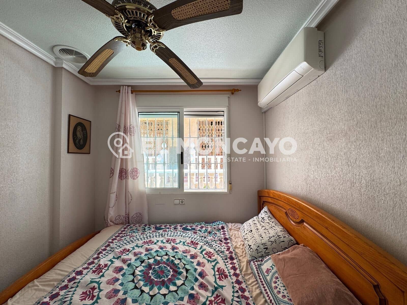 3 slaapkamer Rijtjeshuis te koop in Guardamar del Segura met zwembad garage - € 283.000 (Ref: 9892268)