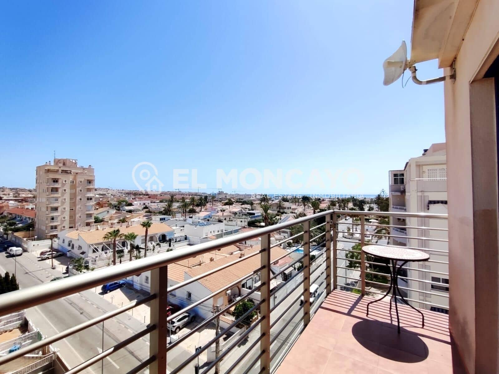 3 soveværelse Lejlighed til salg i Torrevieja med swimmingpool garage - € 259.900 (Ref: 9893794)