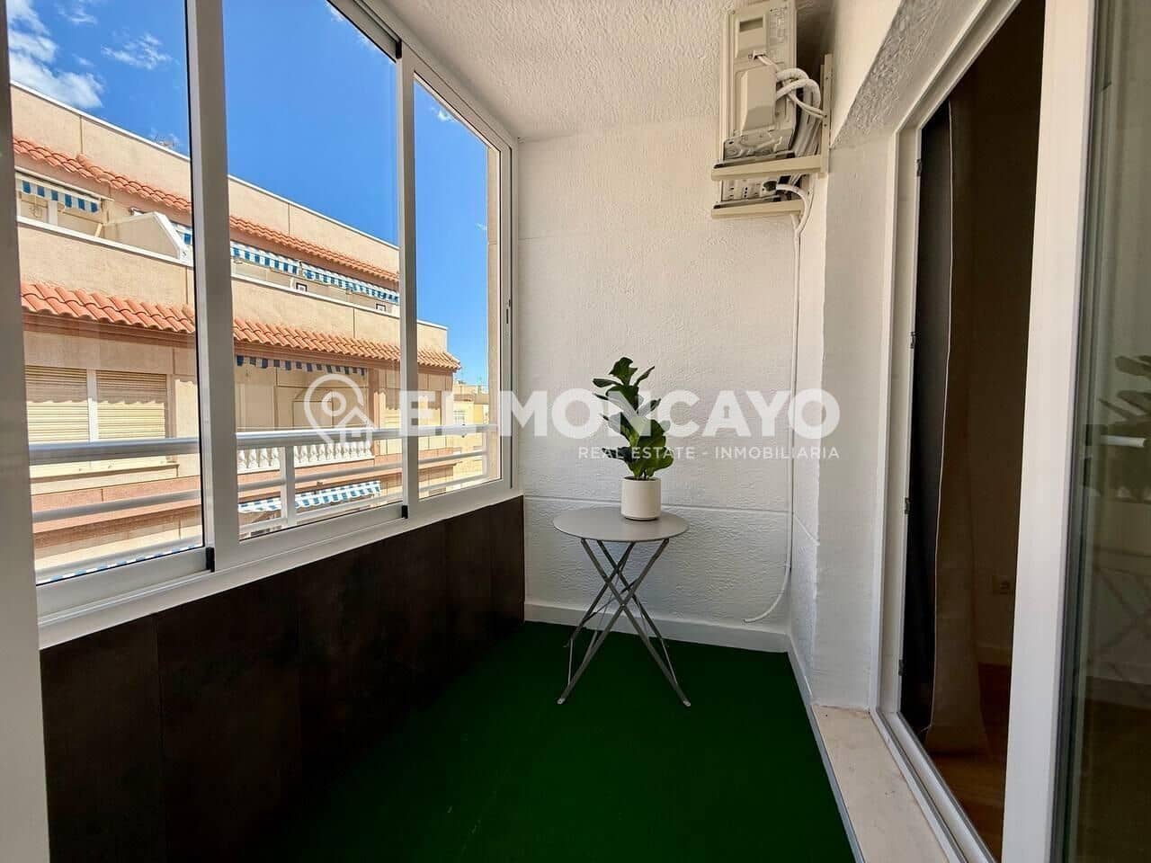 3 Zimmer Apartment zu verkaufen in Torrevieja - 209.900 € (Ref: 9903855)