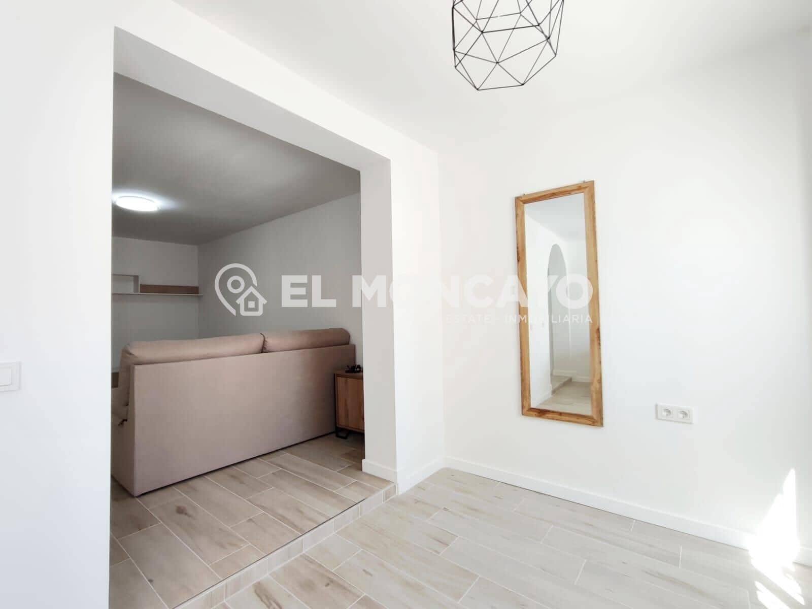 2 soverom Rekkehus til salgs i Torrevieja med svømmebasseng - € 239 900 (Ref: 9907496)