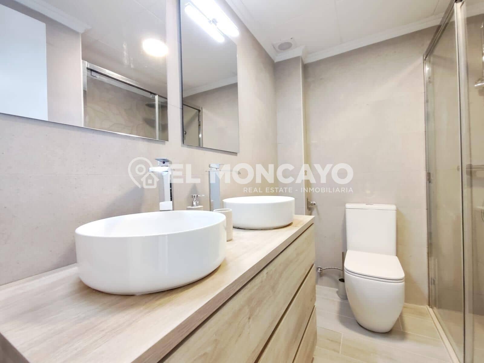 2 soverom Rekkehus til salgs i Torrevieja med svømmebasseng - € 239 900 (Ref: 9907496)