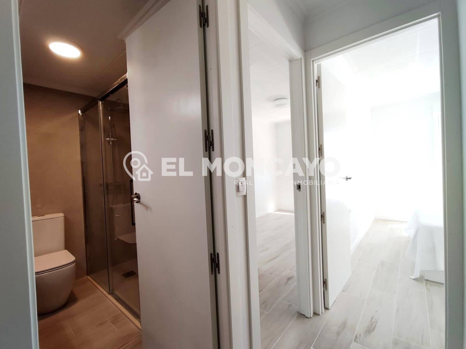 2 soverom Rekkehus til salgs i Torrevieja med svømmebasseng - € 239 900 (Ref: 9907496)