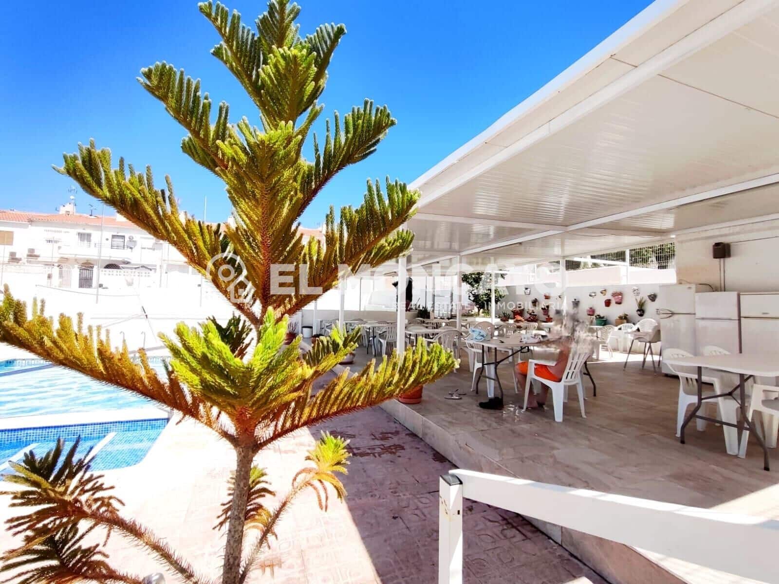 2 soverom Rekkehus til salgs i Torrevieja med svømmebasseng - € 239 900 (Ref: 9907496)