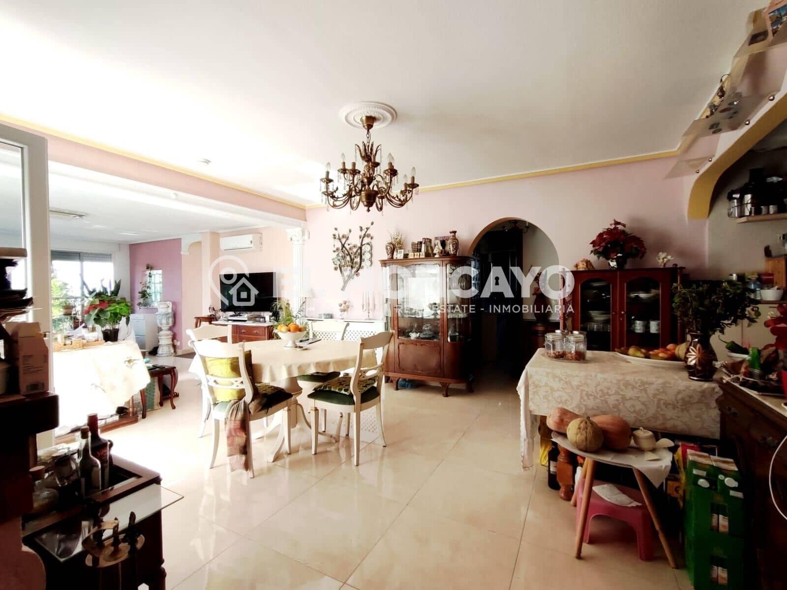 4 bedroom Villa for sale in Rojales with pool - € 550,000 (Ref: 9907497)