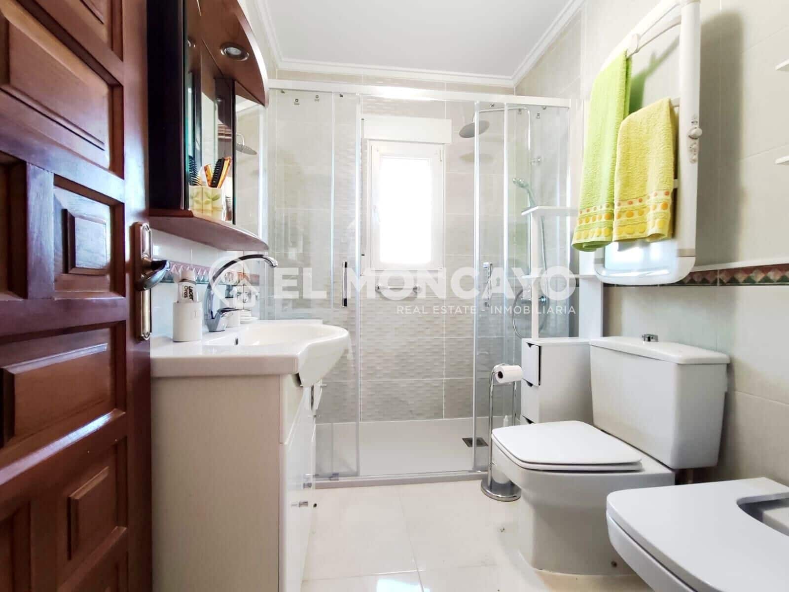 4 bedroom Villa for sale in Rojales with pool - € 550,000 (Ref: 9907497)