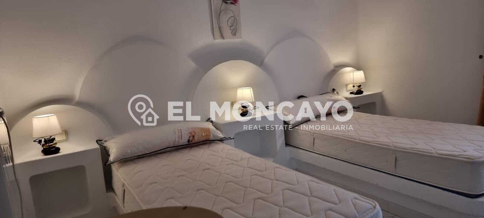 2 soveværelse Lejlighed til salg i Torrevieja med swimmingpool - € 258.000 (Ref: 9910982)
