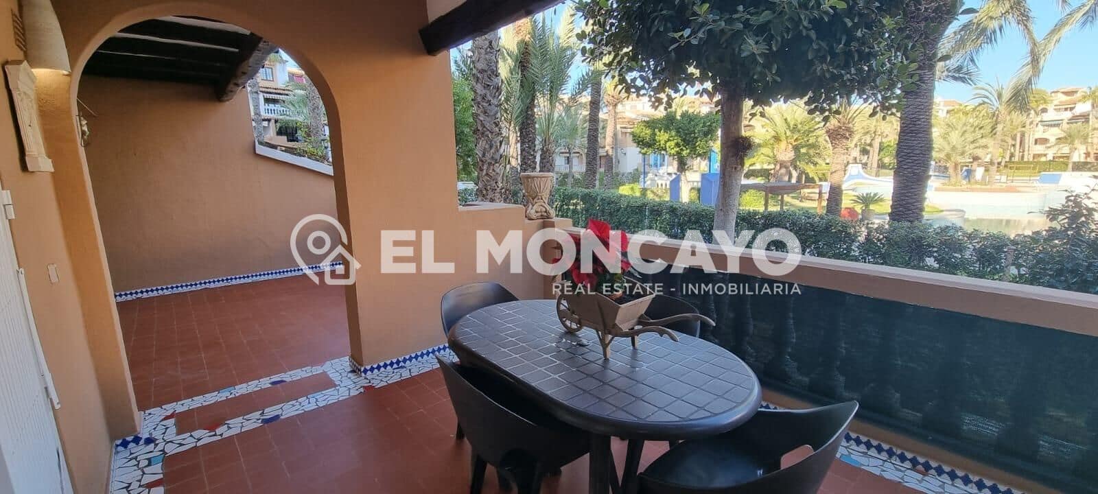 2 soveværelse Lejlighed til salg i Torrevieja med swimmingpool - € 258.000 (Ref: 9910982)