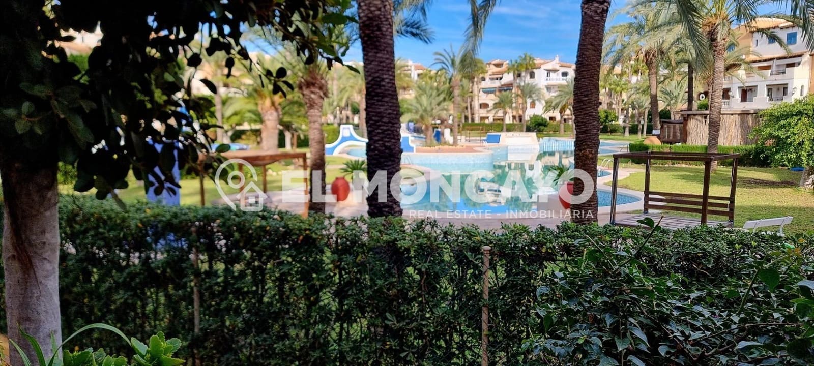 2 soveværelse Lejlighed til salg i Torrevieja med swimmingpool - € 258.000 (Ref: 9910982)