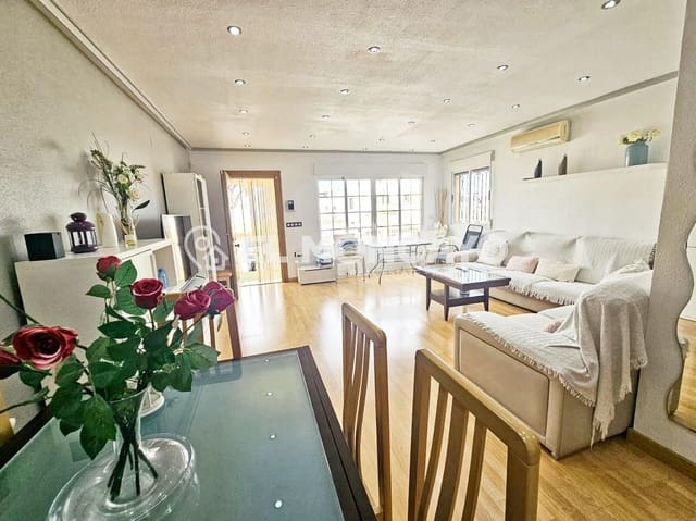 6 sovrum Radhus till salu i Los Altos - 289 000 € (Ref: 9913111)