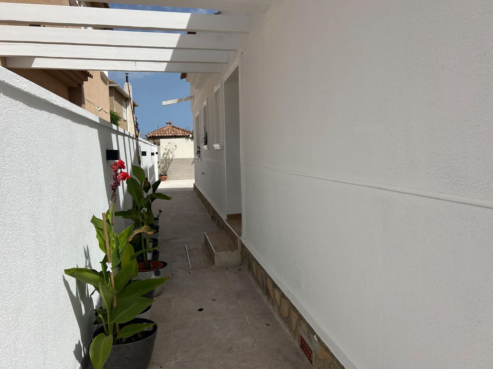 3 Zimmer Villa zu verkaufen in Torrevieja mit Pool Garage - 780.000 € (Ref: 9915751)