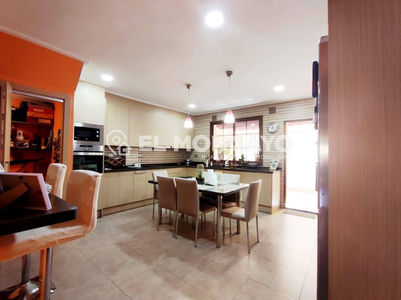3 camera da letto Villetta a Schiera in vendita in Torrevieja - 320.000 € (Rif: 9920389)