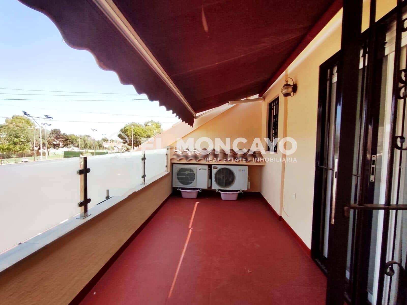3 camera da letto Villetta a Schiera in vendita in Torrevieja - 320.000 € (Rif: 9920389)