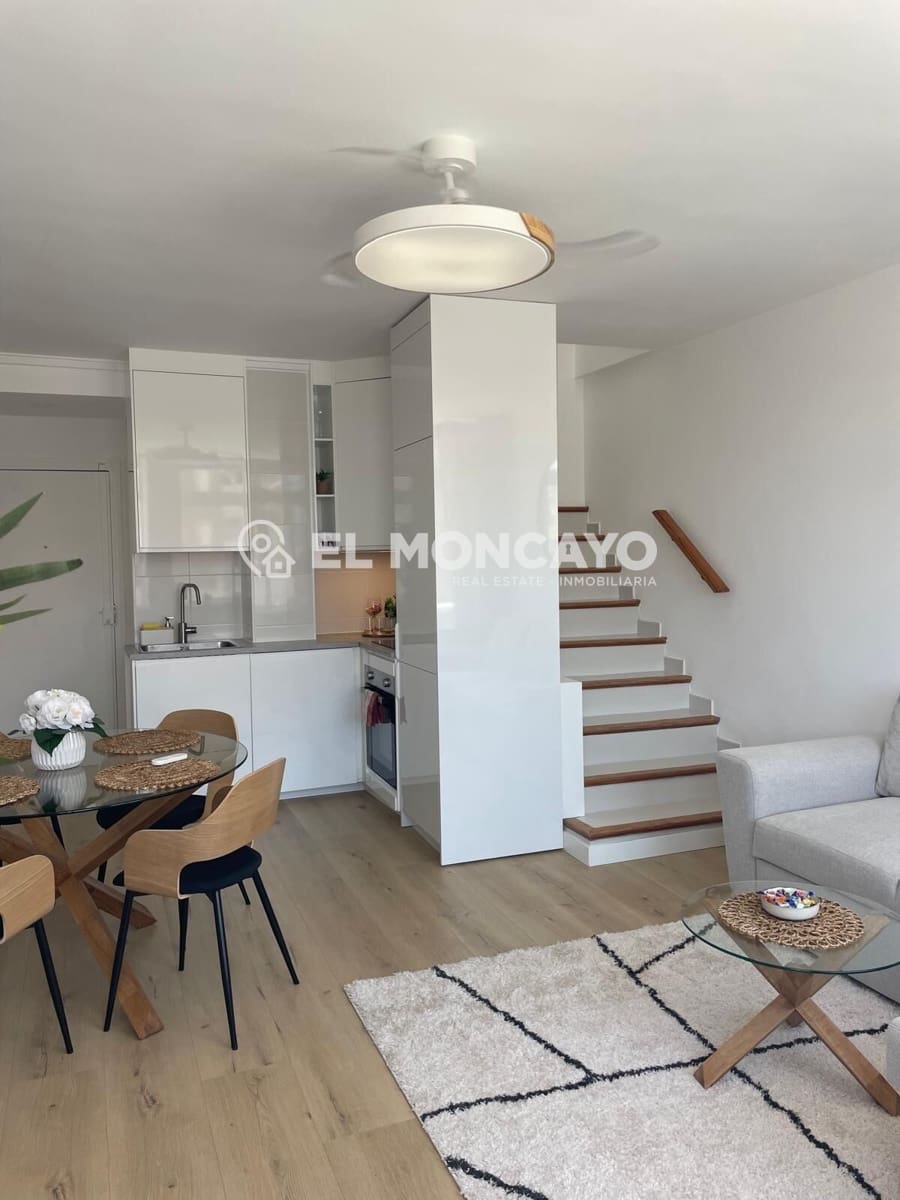 2 bedroom Apartment for sale in Torrevieja with pool - € 219,000 (Ref: 9922249)