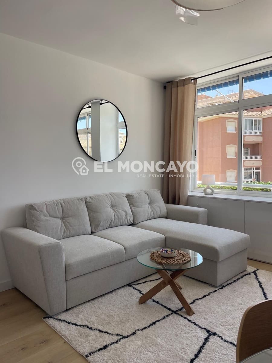 2 bedroom Apartment for sale in Torrevieja with pool - € 219,000 (Ref: 9922249)