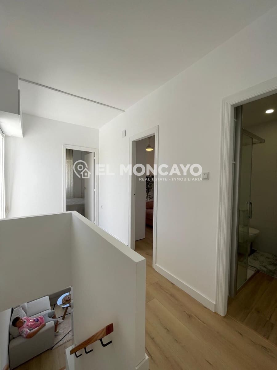 2 bedroom Apartment for sale in Torrevieja with pool - € 219,000 (Ref: 9922249)