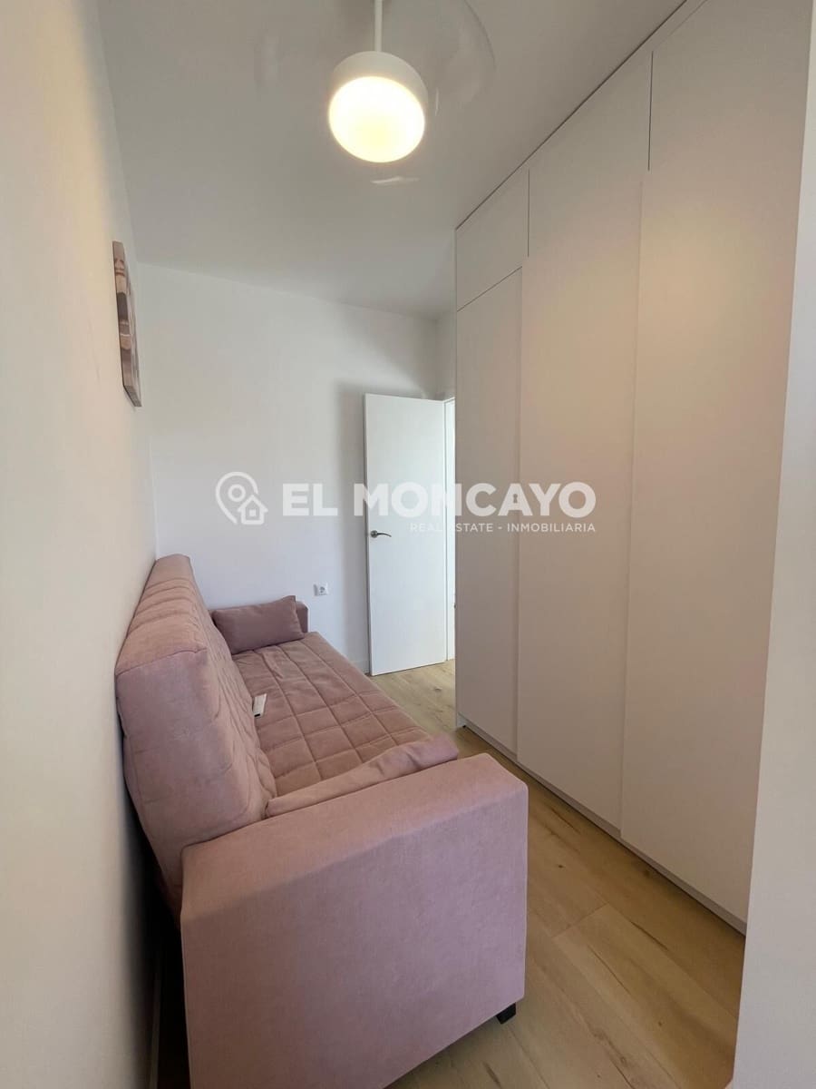 2 bedroom Apartment for sale in Torrevieja with pool - € 219,000 (Ref: 9922249)