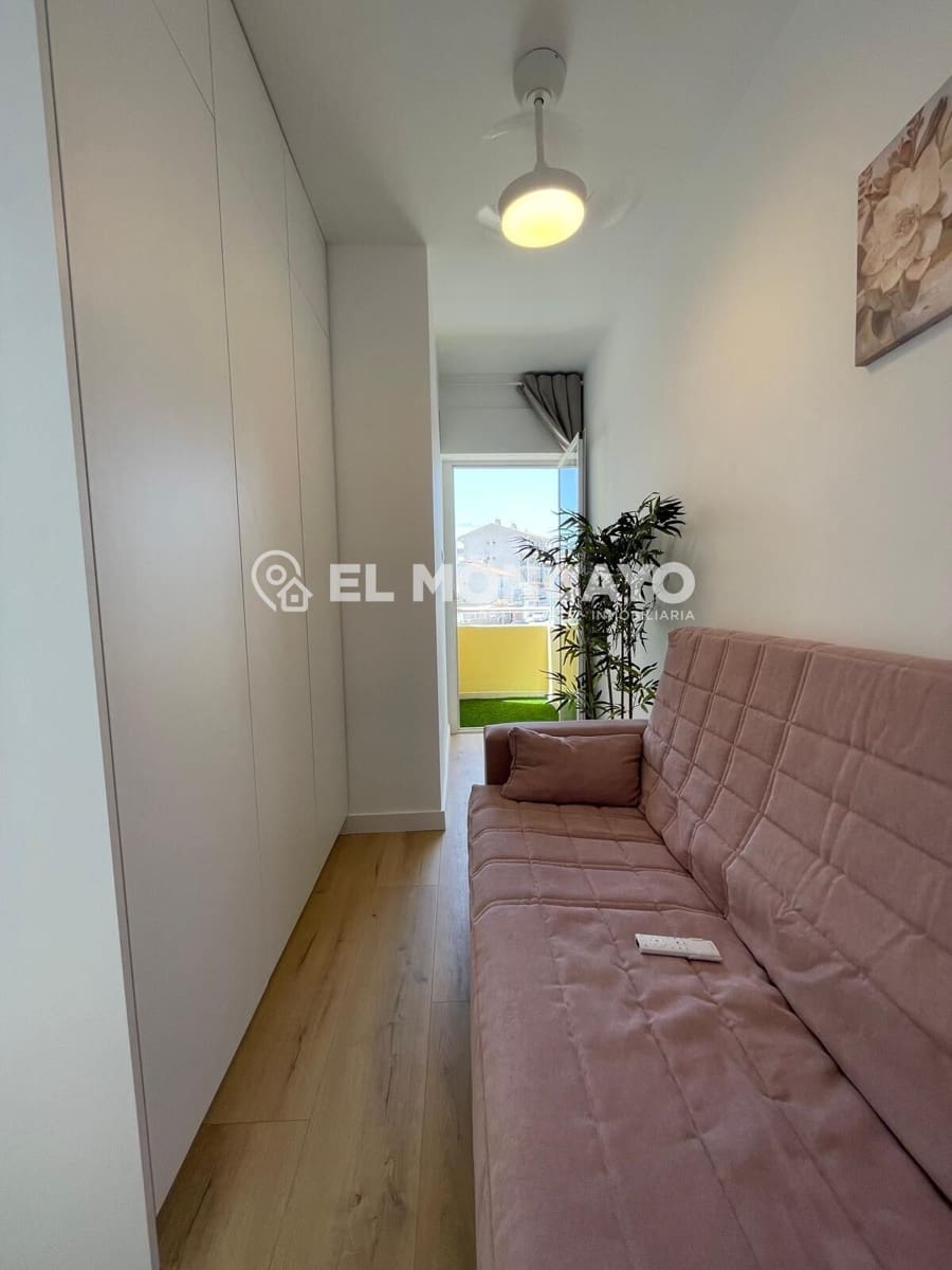 2 bedroom Apartment for sale in Torrevieja with pool - € 219,000 (Ref: 9922249)