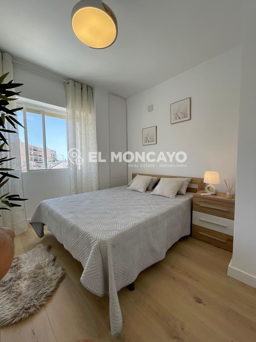 2 bedroom Apartment for sale in Torrevieja with pool - € 219,000 (Ref: 9922249)