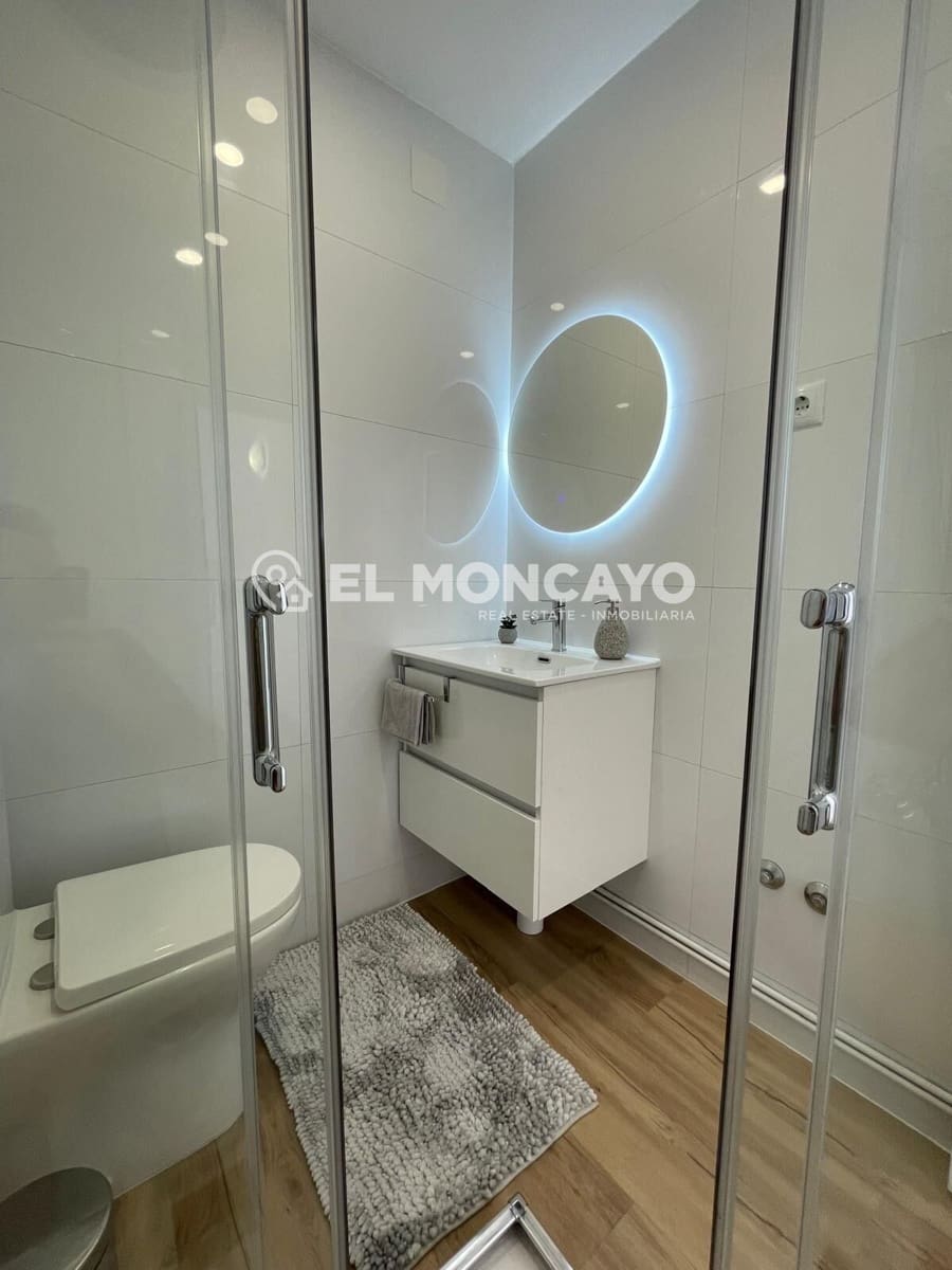2 bedroom Apartment for sale in Torrevieja with pool - € 219,000 (Ref: 9922249)