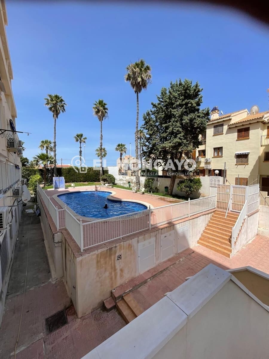 2 bedroom Apartment for sale in Torrevieja with pool - € 219,000 (Ref: 9922249)