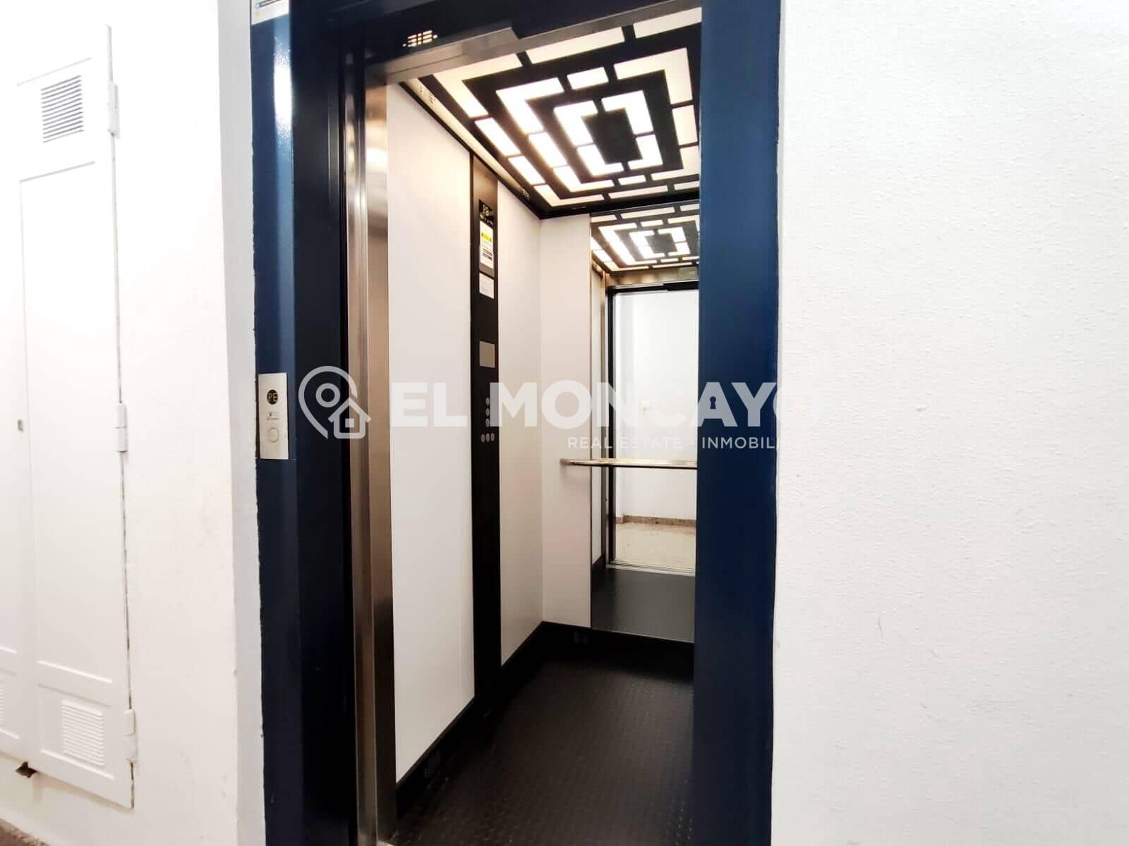2 bedroom Apartment for sale in Jacarilla - € 145,000 (Ref: 9922250)
