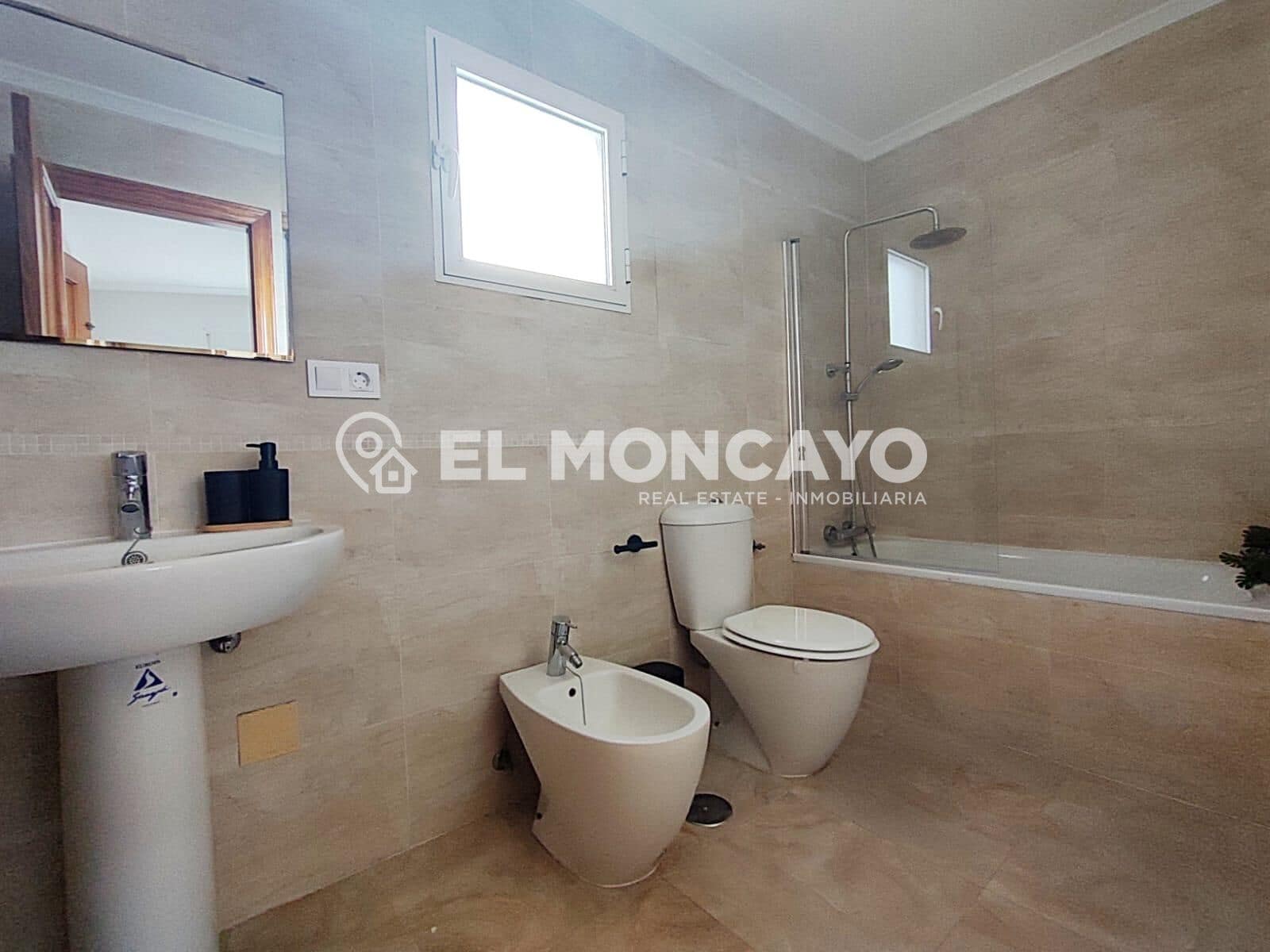 2 bedroom Apartment for sale in Jacarilla - € 145,000 (Ref: 9922250)