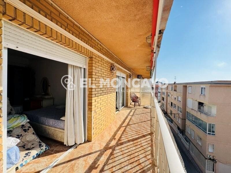 2 quarto Apartamento para venda em Torrevieja - 139 000 € (Ref: 9939909)