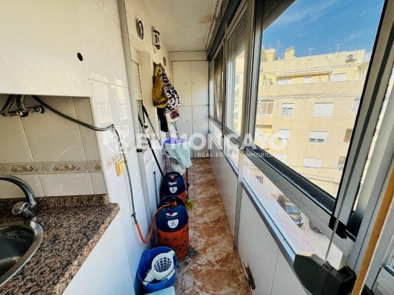 2 quarto Apartamento para venda em Torrevieja - 139 000 € (Ref: 9939909)