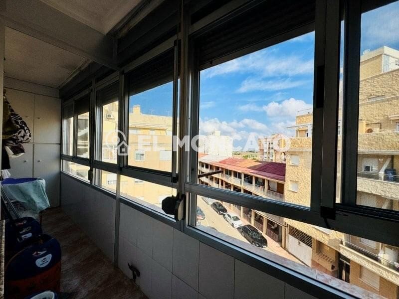 2 quarto Apartamento para venda em Torrevieja - 139 000 € (Ref: 9939909)
