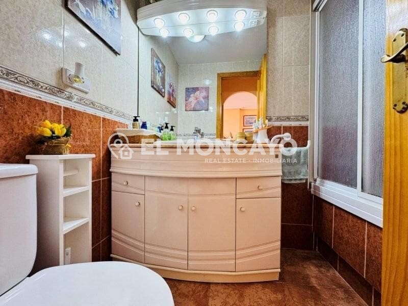 2 soveværelse Lejlighed til salg i Torrevieja med swimmingpool garage - € 175.000 (Ref: 9939910)