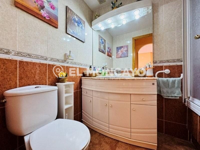 2 soveværelse Lejlighed til salg i Torrevieja med swimmingpool garage - € 175.000 (Ref: 9939910)