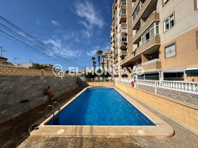 2 soveværelse Lejlighed til salg i Torrevieja med swimmingpool garage - € 175.000 (Ref: 9939910)