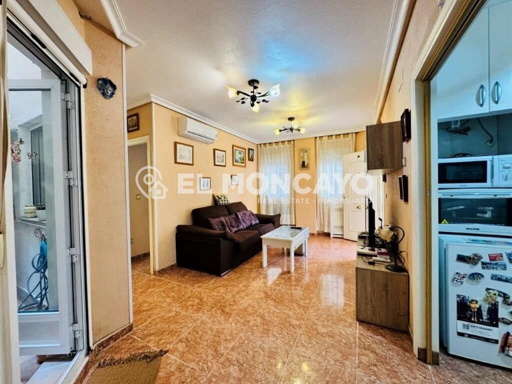 2 sovrum Lägenhet till salu i Torrevieja - 155 000 € (Ref: 9943635)