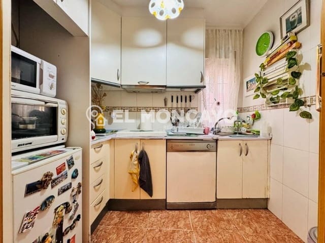 2 sovrum Lägenhet till salu i Torrevieja - 155 000 € (Ref: 9943635)