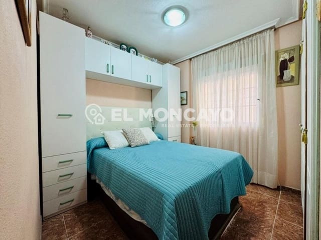 2 sovrum Lägenhet till salu i Torrevieja - 155 000 € (Ref: 9943635)