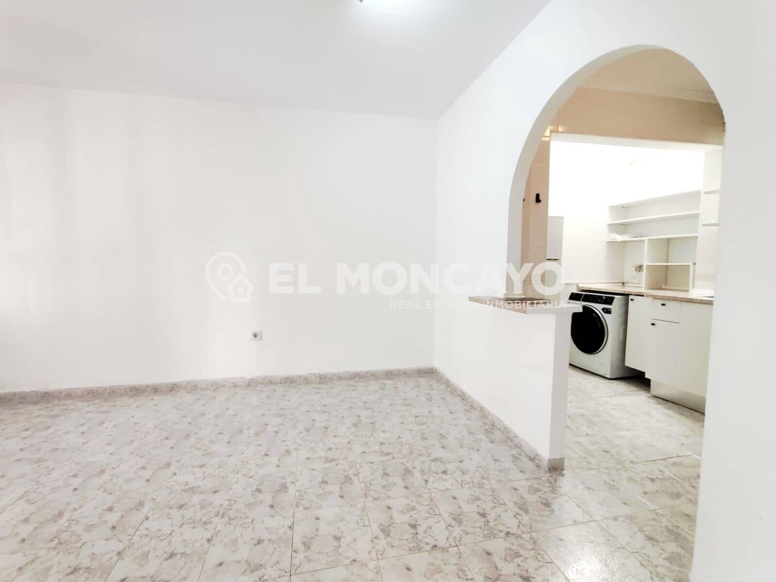 2 makuuhuone Bungalow myytävänä paikassa Playa Flamenca mukana uima-altaan 
autotalli - 161 000 € (Ref: 9945648)