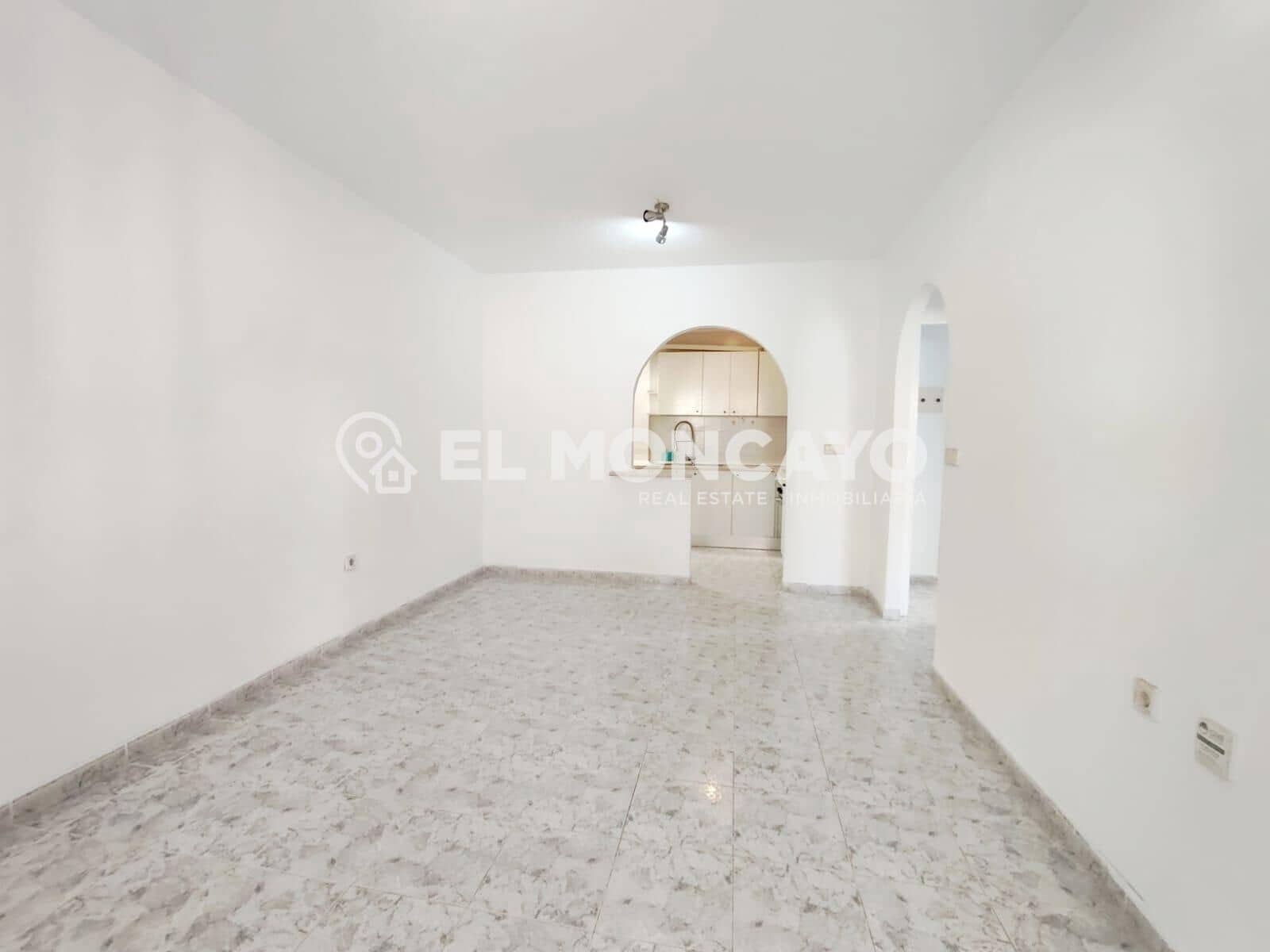 2 makuuhuone Bungalow myytävänä paikassa Playa Flamenca mukana uima-altaan 
autotalli - 161 000 € (Ref: 9945648)