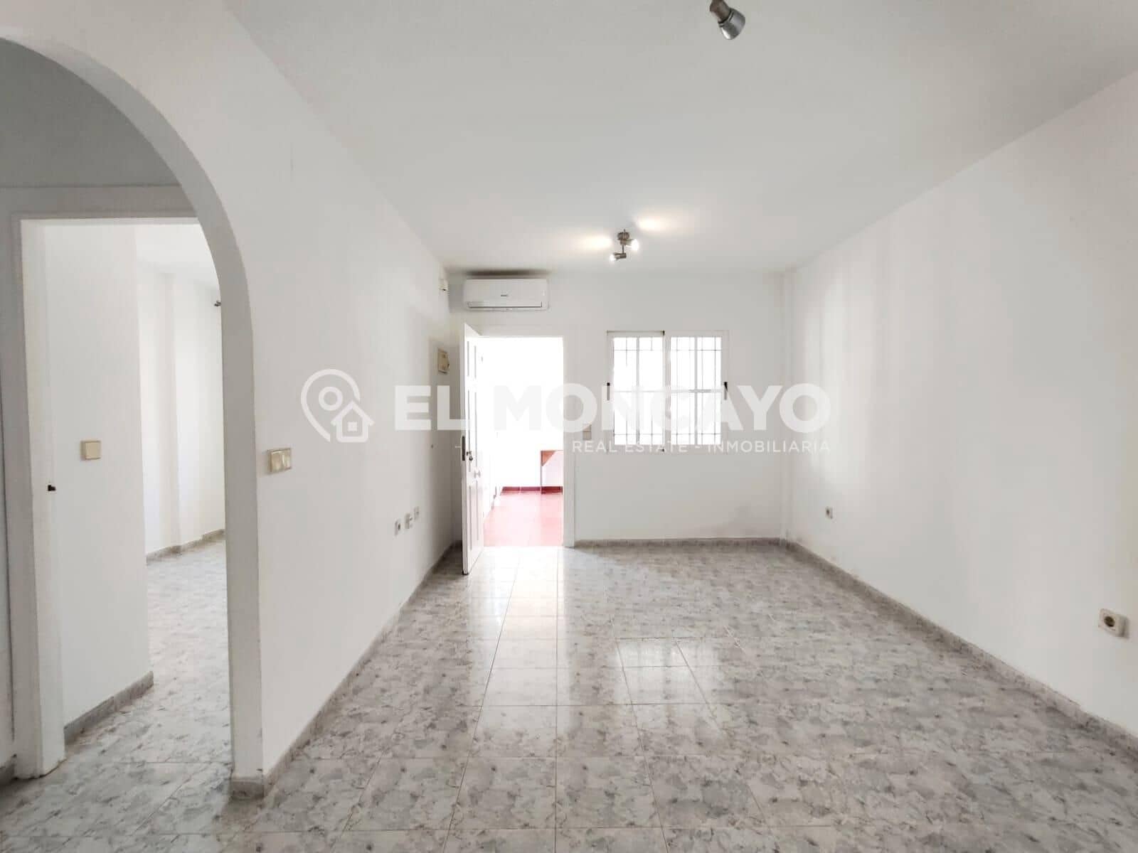 2 makuuhuone Bungalow myytävänä paikassa Playa Flamenca mukana uima-altaan 
autotalli - 161 000 € (Ref: 9945648)