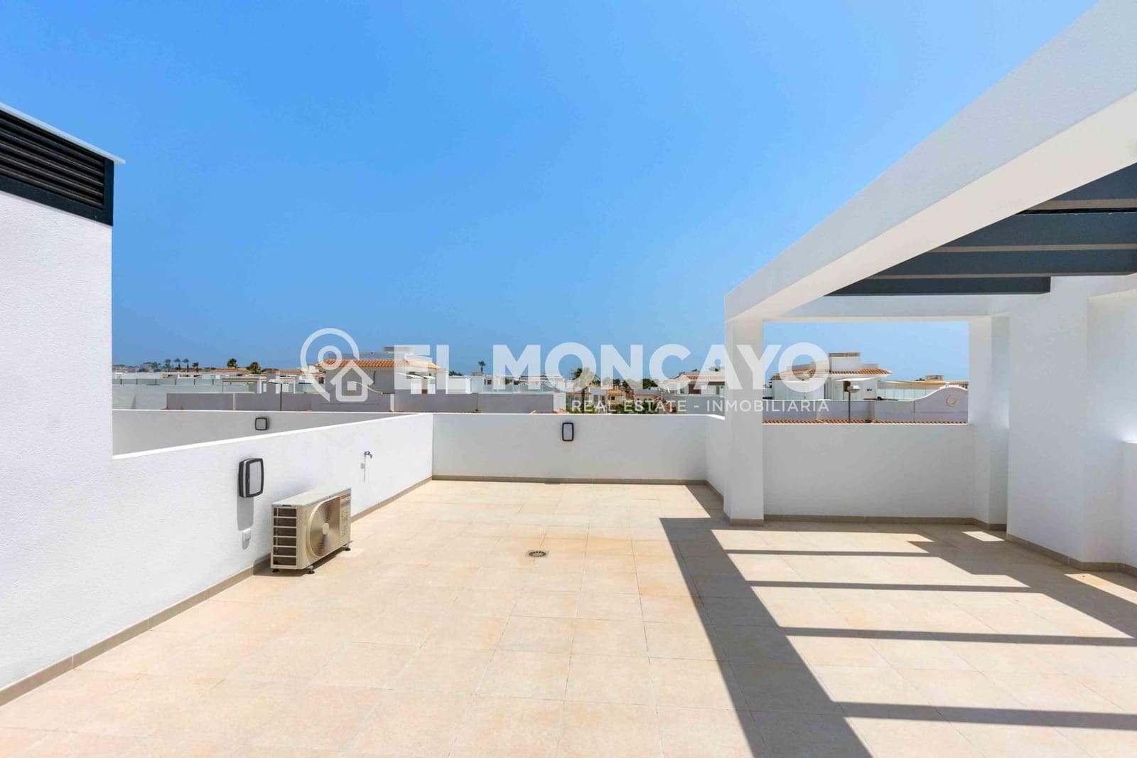 2 bedroom Apartment for sale in Rojales with pool garage - € 319,000 (Ref: 9949730)