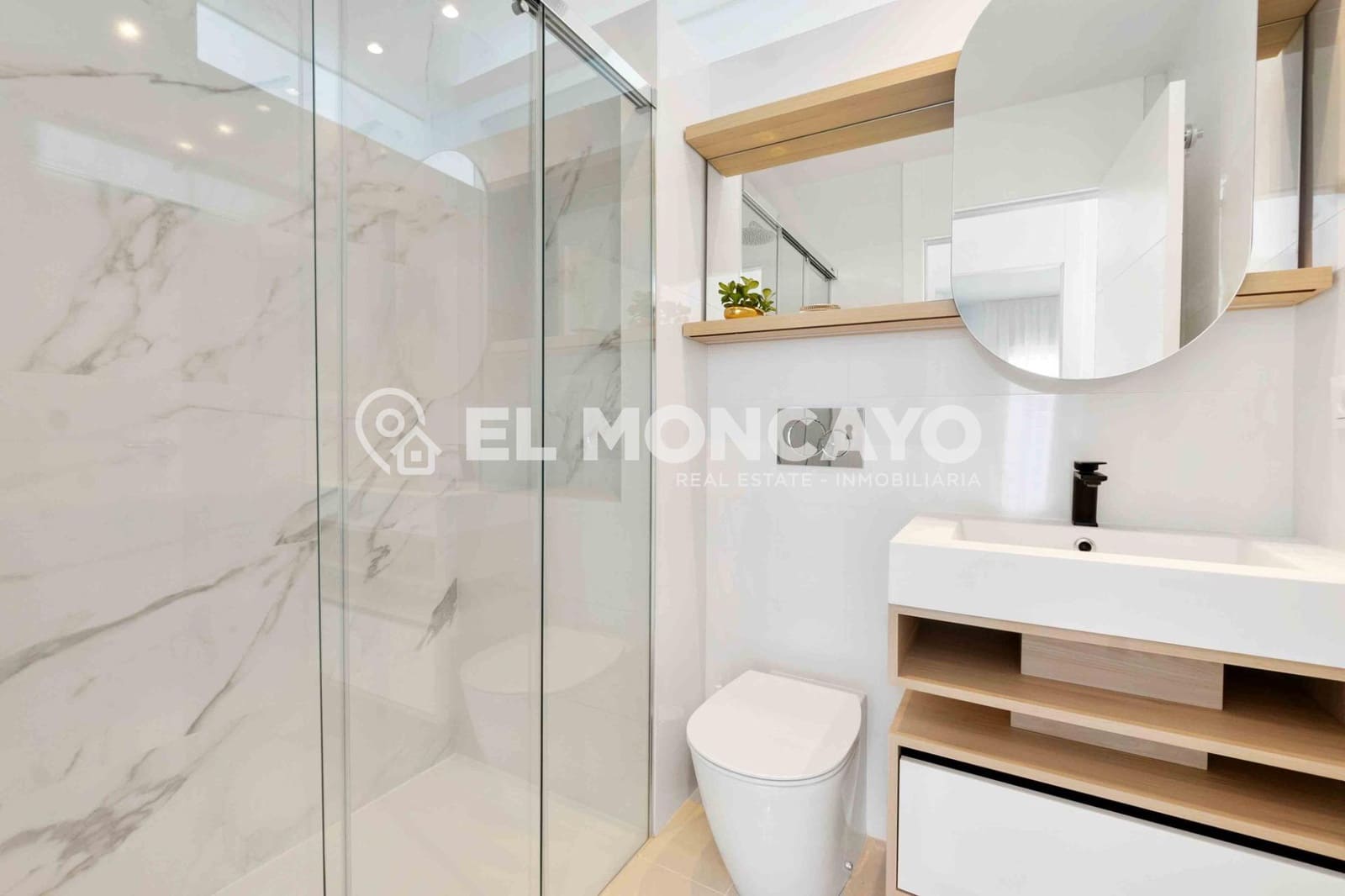 2 bedroom Apartment for sale in Rojales with pool garage - € 319,000 (Ref: 9949730)