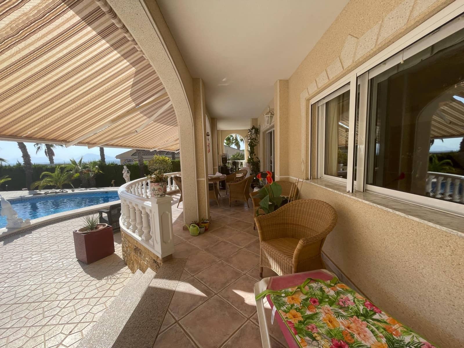 5 bedroom Villa for sale in Pueblo Lucero with pool garage - € 850,000 (Ref: 9959736)