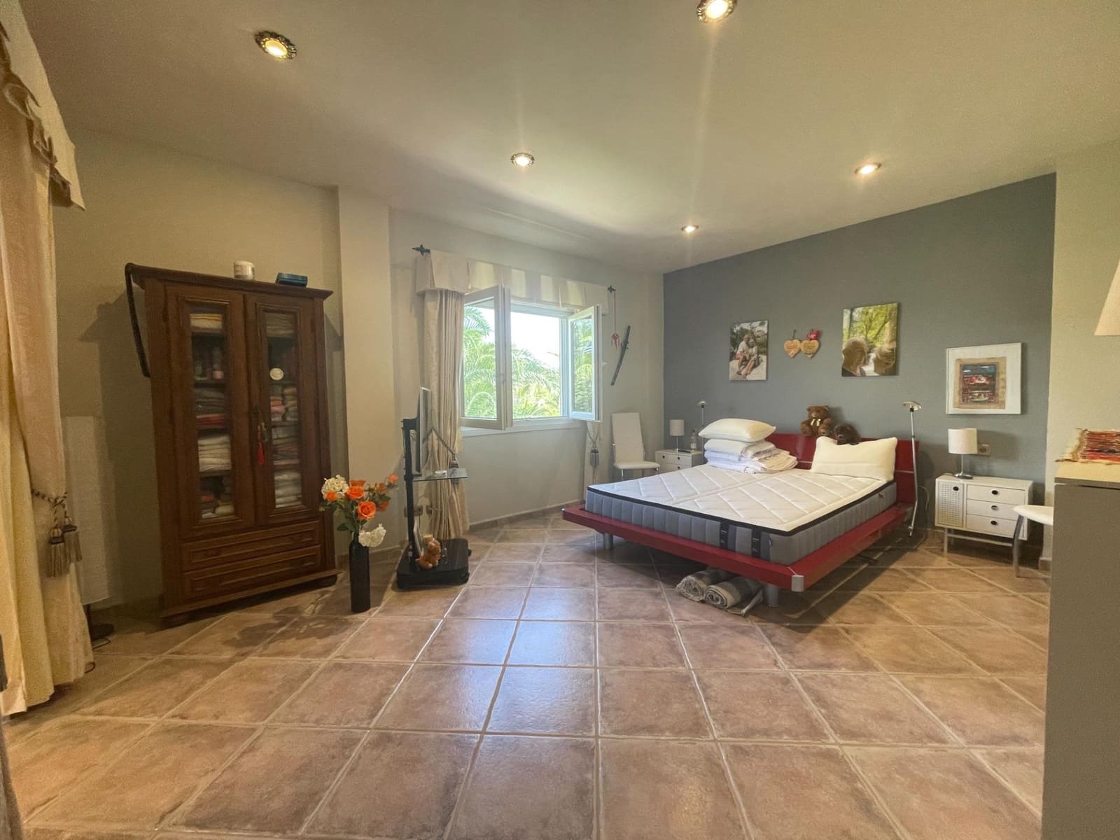 5 bedroom Villa for sale in Pueblo Lucero with pool garage - € 850,000 (Ref: 9959736)