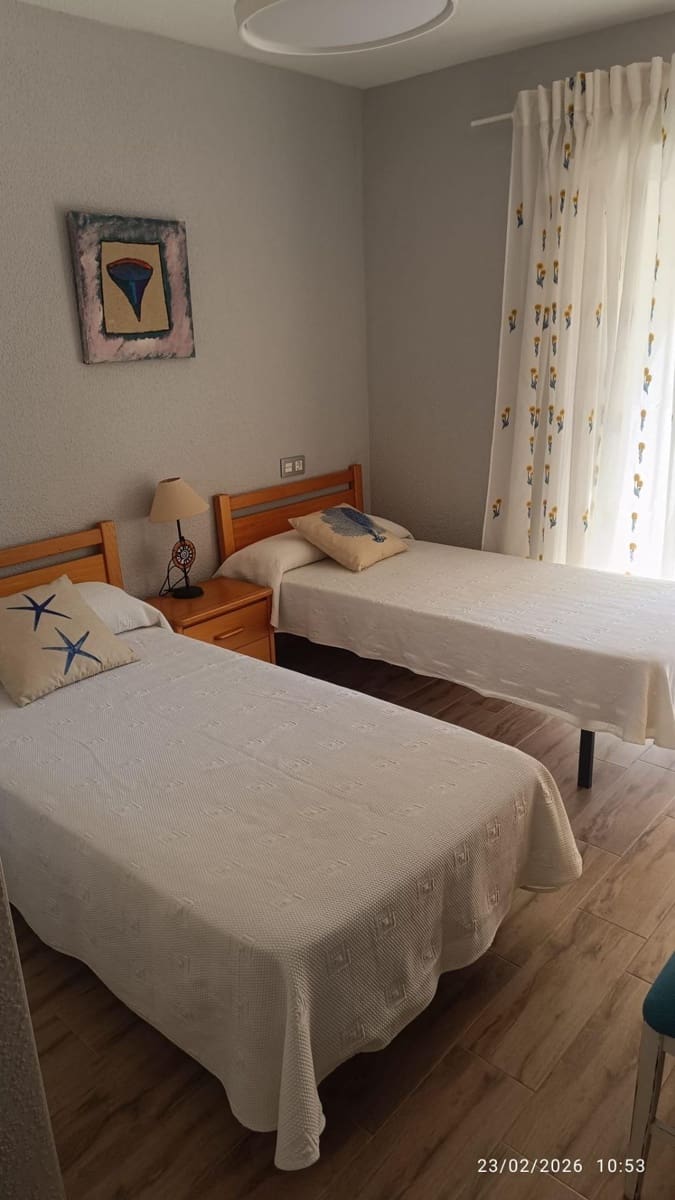 Apartamento de 2 habitaciones en Guardamar del Segura en venta - 215.000 € (Ref: 9962622)