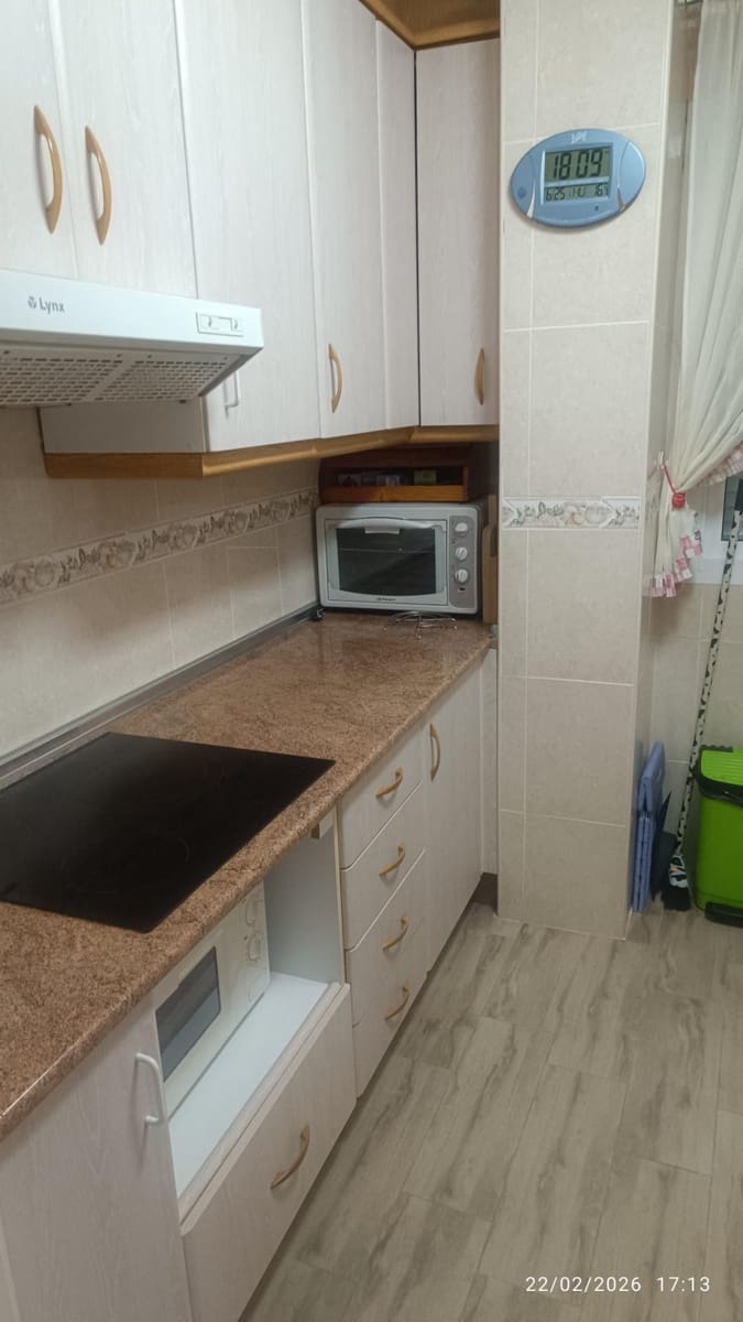 Apartamento de 2 habitaciones en Guardamar del Segura en venta - 215.000 € (Ref: 9962622)